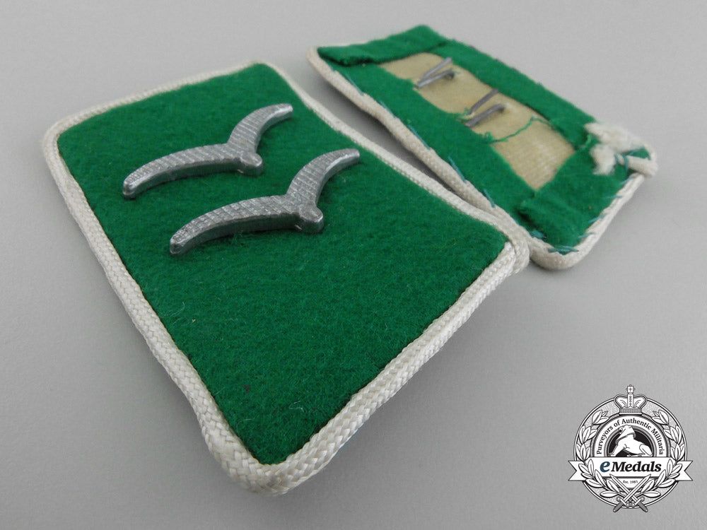 a_pair_of_scarce_german_luftwaffe_ground_division_collar_tabs_d_1293