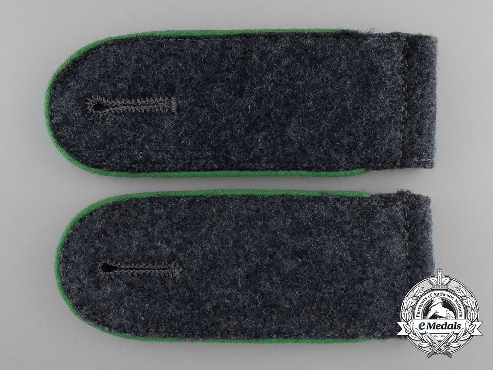 a_pair_of_scarce_shoulder_straps_for_enlisted;_luftwaffe_ground_division_d_1315_1