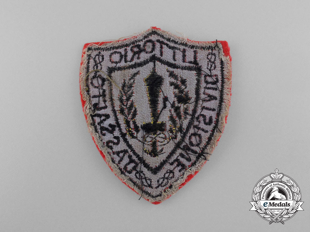 an_italian_fascist_assault_division_badge_d_1403_1