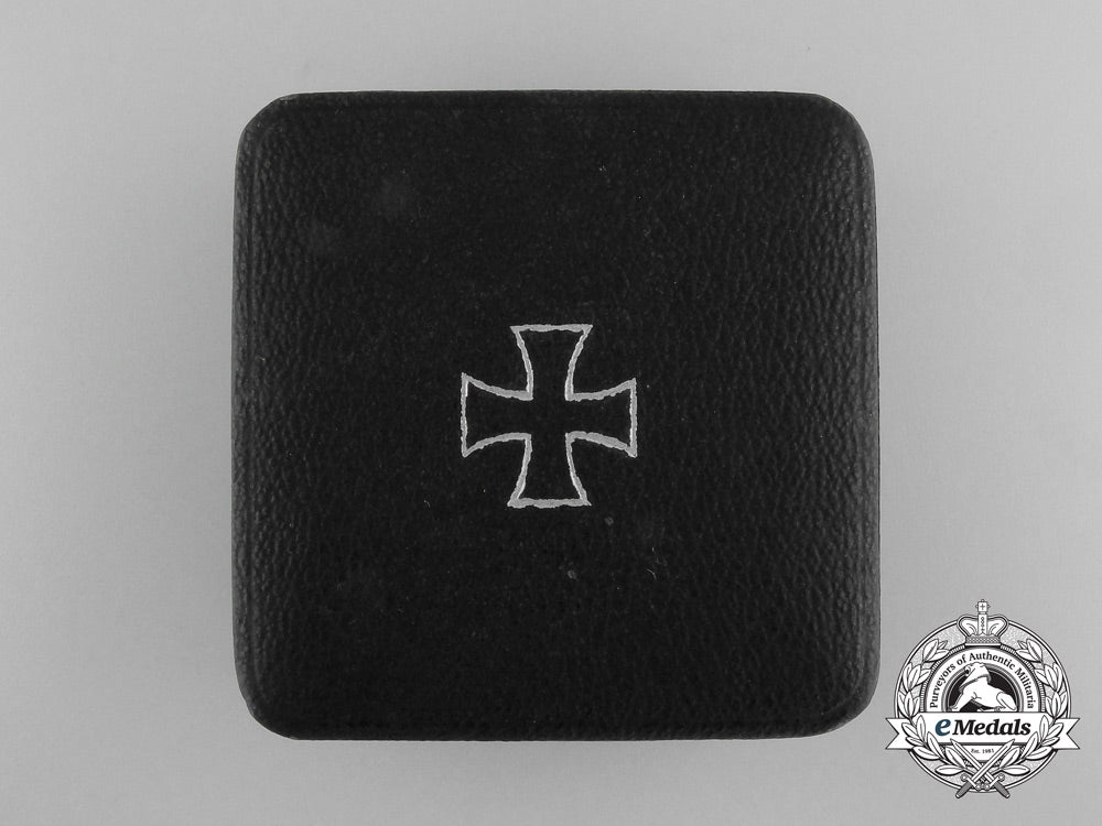 an_iron_cross_first_class1939_by_meybauer_with_case_d_1572
