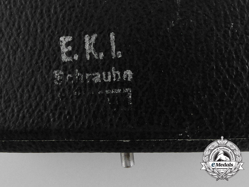 an_ldo_case_for_first_class_iron_cross1939;_screwback_version_d_1919