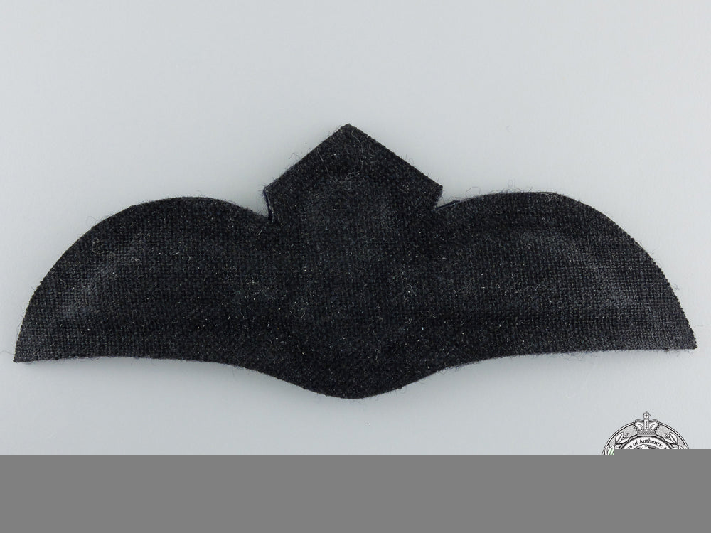 a_second_war_royal_canadian_air_force(_rcaf)_pilot_wings_d_222