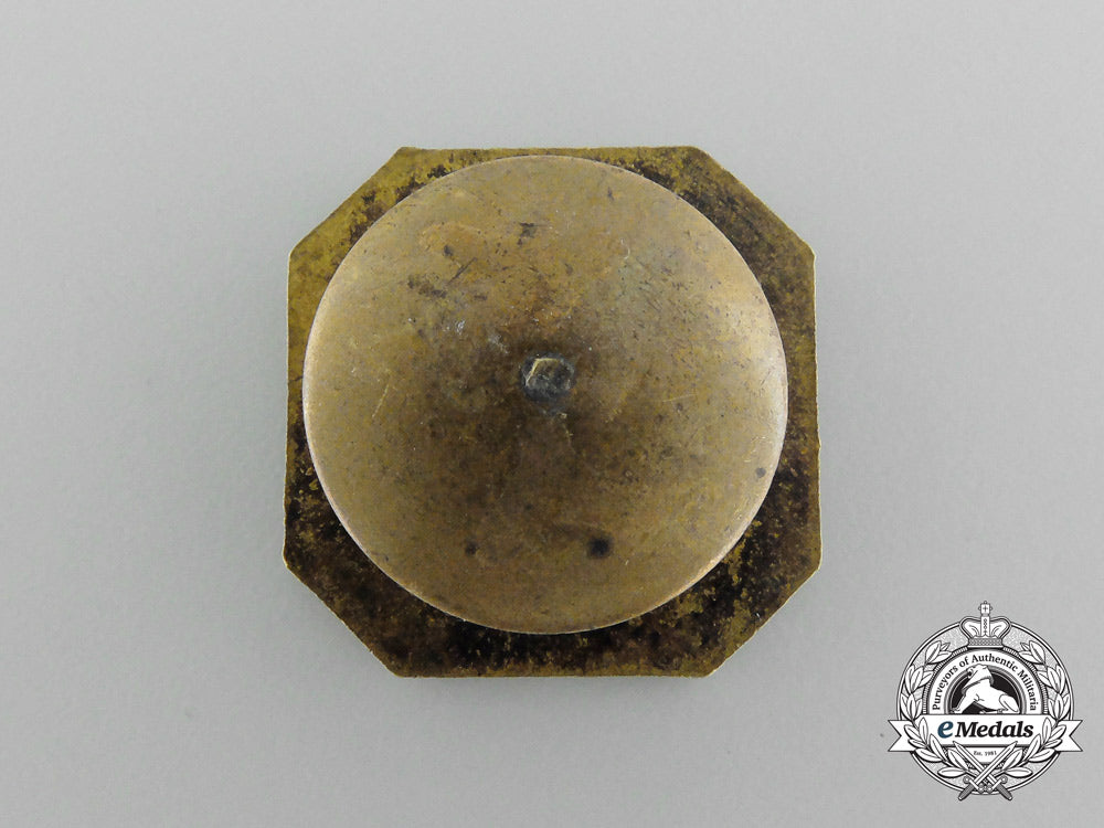 a_german_immigrant_resistance_hawk_badge_d_2254