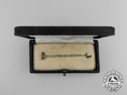 a_case_for_a_silver_grade_luftwaffe_bomber_squadron_clasp_d_2298_1