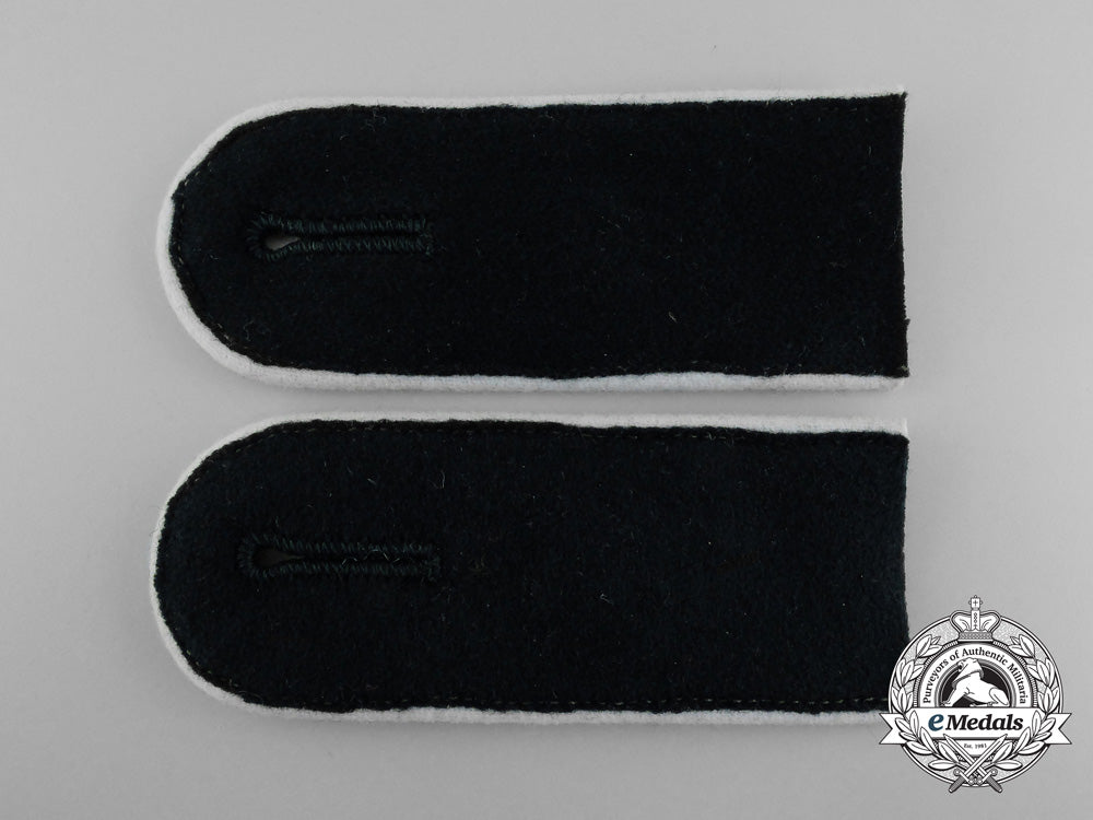 a_matching_pair_of_wehrmacht84_th_infantry_division_enlisted_man’s_shoulder_boards_d_2335