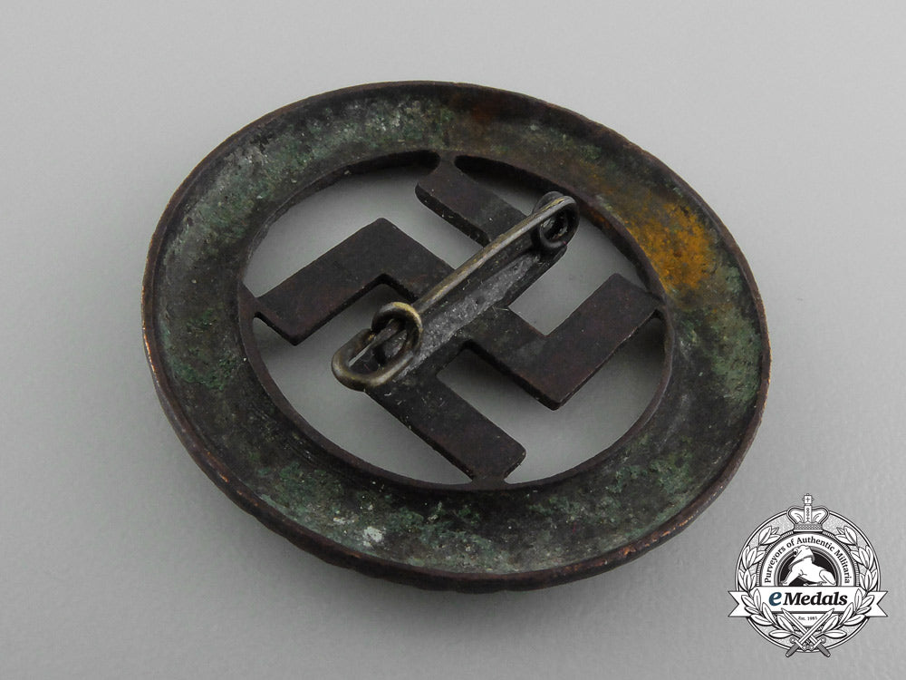 a1933_nsdap_party_district_gau_münchen_badge_d_2993