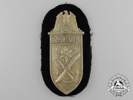 a_kriegsmarine_issued_narvik_campaign_shield_d_3007_1