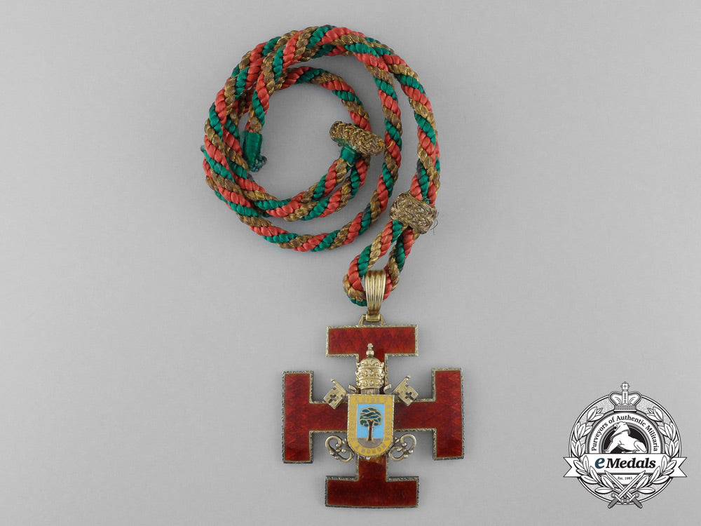 a_university_of_valladolid_santa_cruz_collegiate_honour_award_d_3139