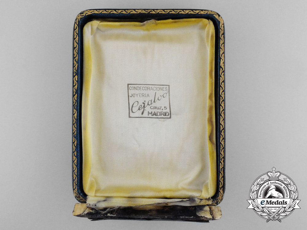 a_spanish_civil_order_of_alfonso_x_the_wise;_grand_cross_with_case_d_3238