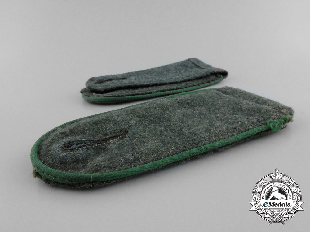 a_matching_set_of_wehrmacht_infantry_enlisted_man’s_shoulder_boards_d_3416_1