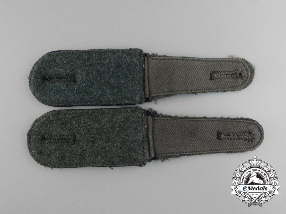 a_matching_pair_of_wehrmacht_medical_enlisted_man’s_shoulder_boards_d_3744_1