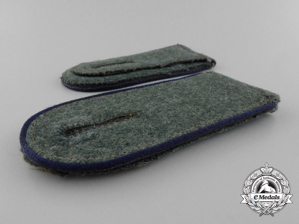 a_matching_pair_of_wehrmacht_medical_enlisted_man’s_shoulder_boards_d_3745_1