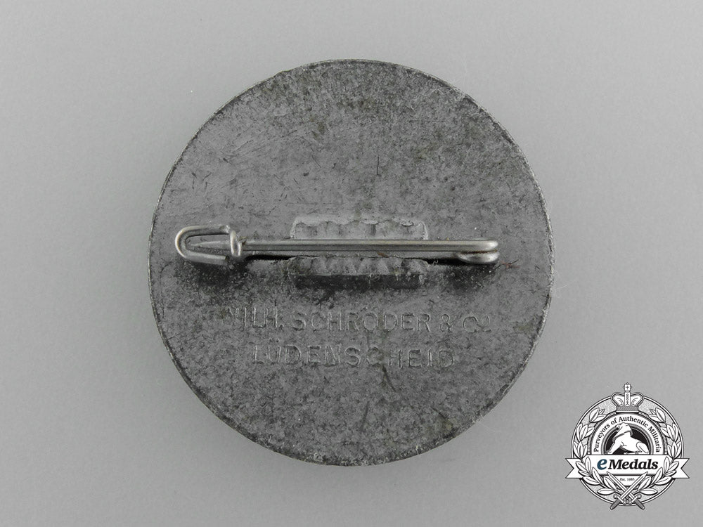 an_unattributed_third_reich_period_sunwheel_swastika_badge_by_wilhelm_schröder&_co_d_3943