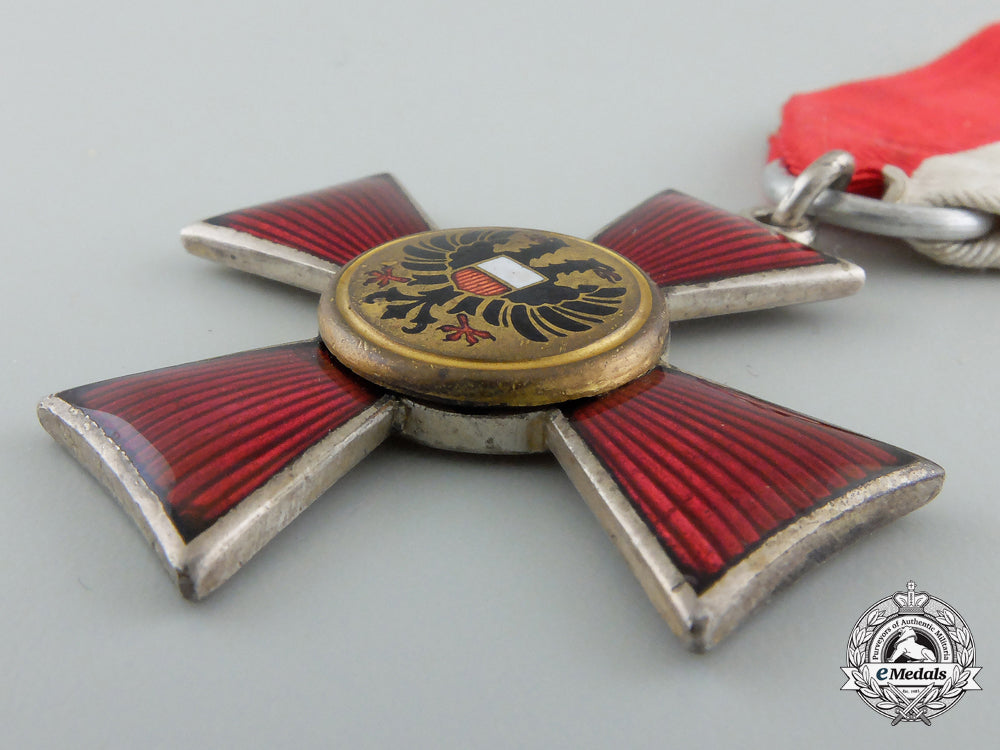 a_lubeck_hanseatic_cross_d_507