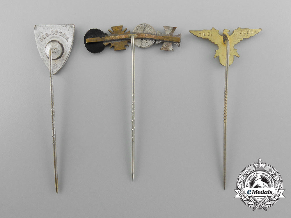 a_lot_of_three_fine_stick_pins_d_5181_1