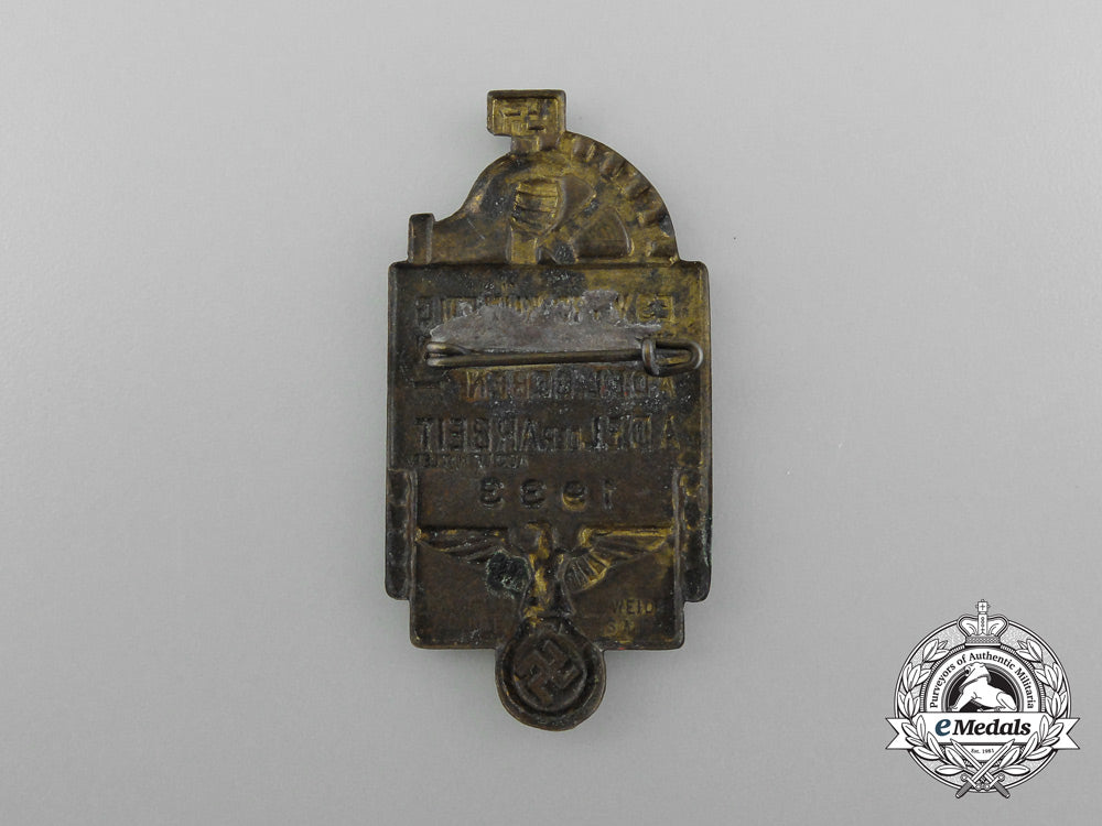 a1933_nsbo“_nobility_of_labour”_badge_d_5298_1