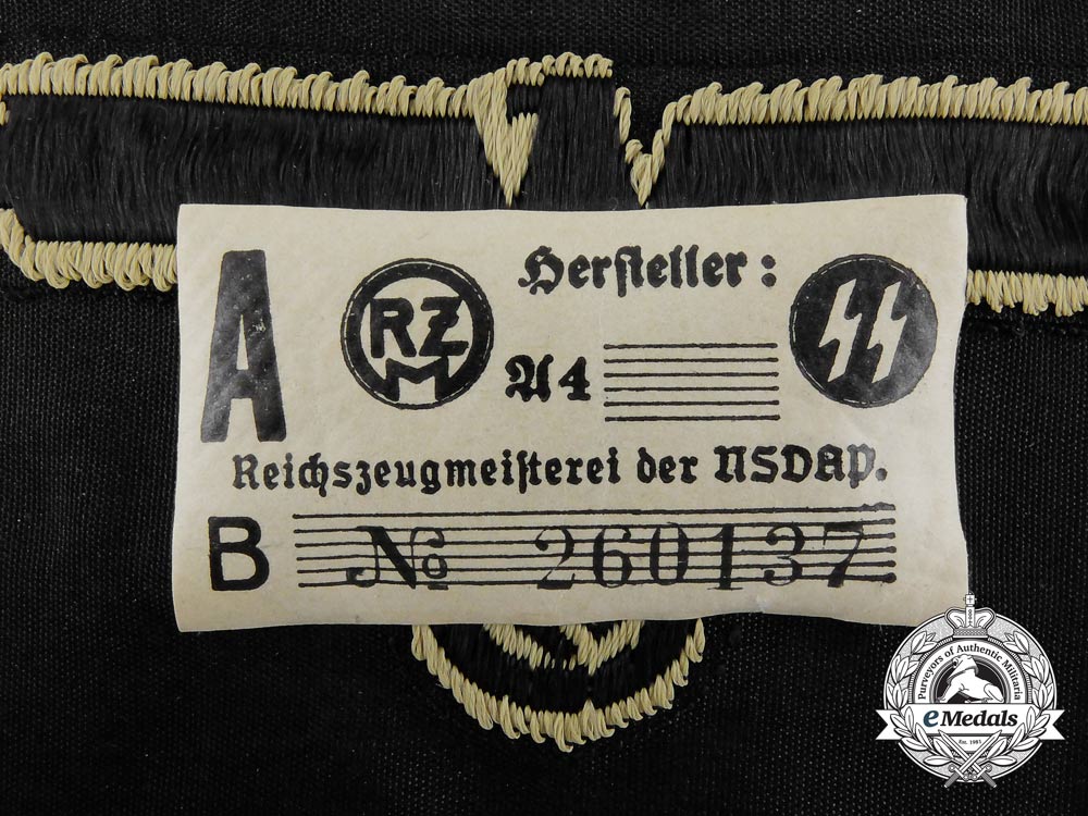 three_third_riech_period_embroidered_insignias_d_5471