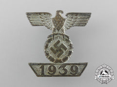A Fine Clasp To The Iron Cross 1939 Second Class; Type Ii By Wilhelm Deumer