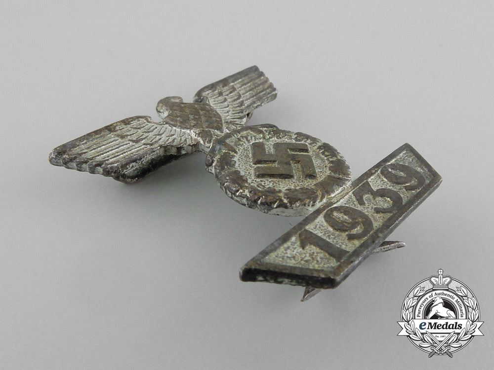 a_fine_clasp_to_the_iron_cross1939_second_class;_type_ii_by_wilhelm_deumer_d_5488_1