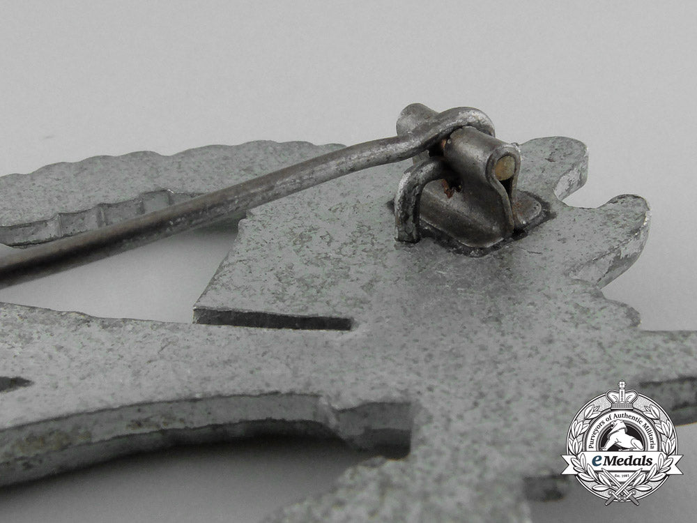 a_mint_infantry_assault_badge;_silver_grade_d_5507