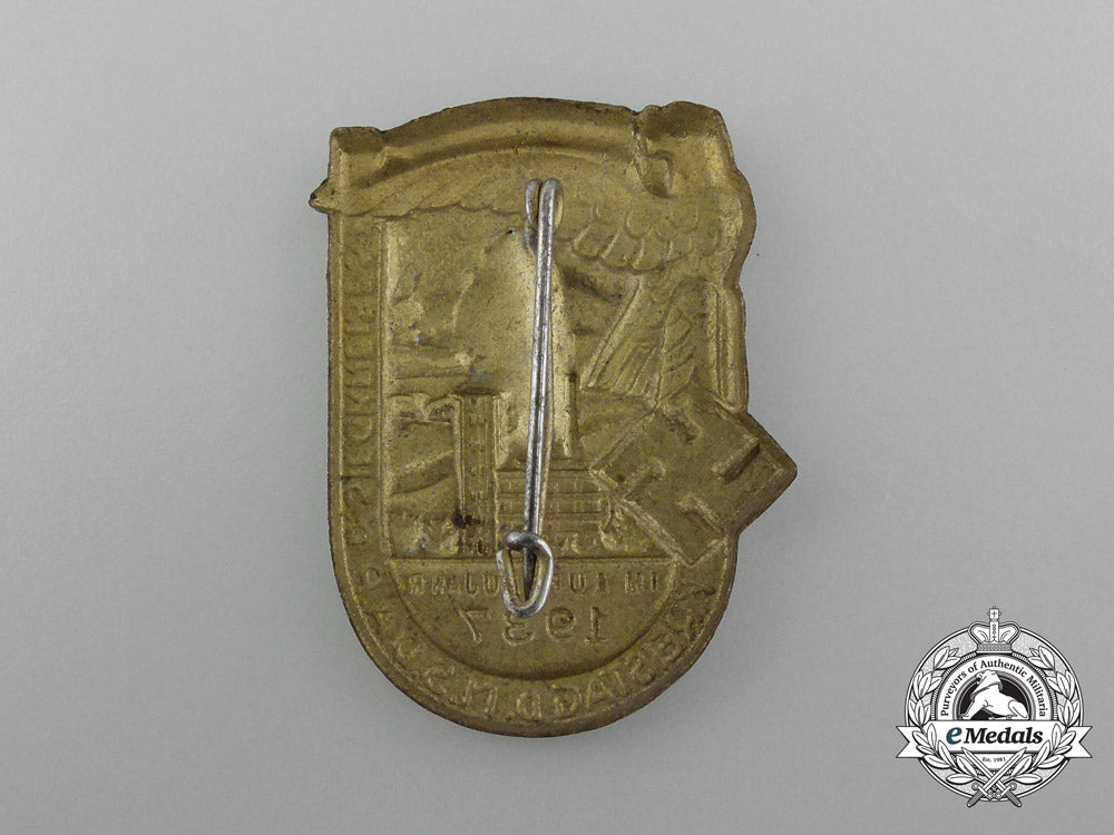 a1937_nsdap“_district_council_day_of_the_victorious_district”_badge_d_5517