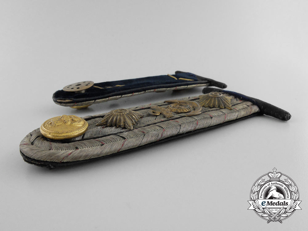 an_imperial_german_navy(_kaiserliche_marine)_kapitanleutnant_stabsingenieure_shoulder_board_pair_d_5534_1