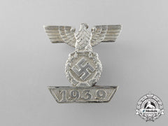 A Fine Reduced Size Clasp To The Iron Cross 1939 Second Class; Type Ii