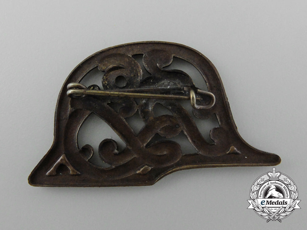 an_unattributed“26_th_rd”_badge_in_the_shape_of_a_german_stahlhelm_d_6351