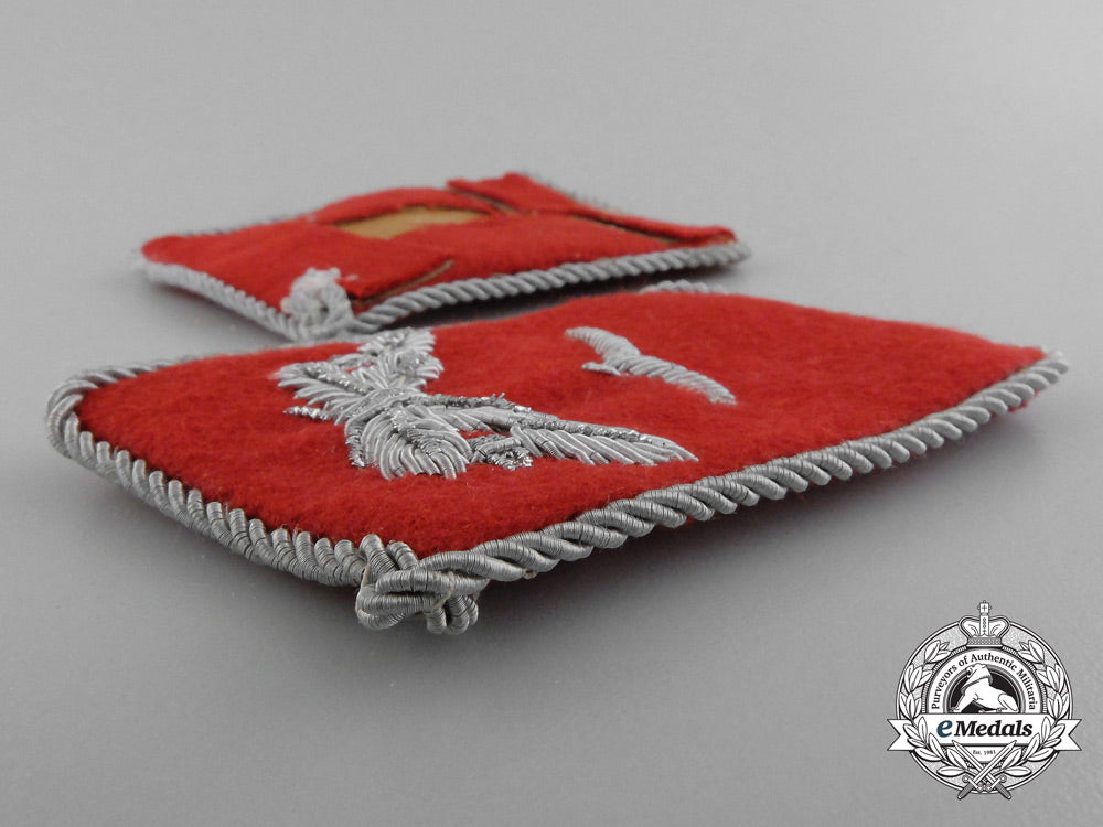 a_matching_set_of_flak/_artillery_leutnant_collar_tabs_d_6438