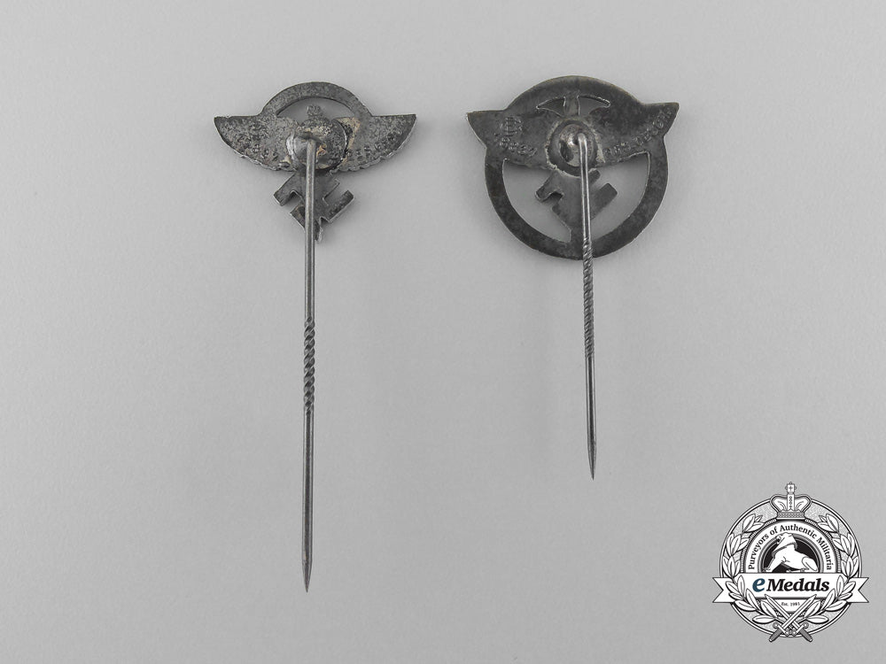 a_lot_of_two_nsfk_membership_and_sponsor_stick_pins_d_6614_3