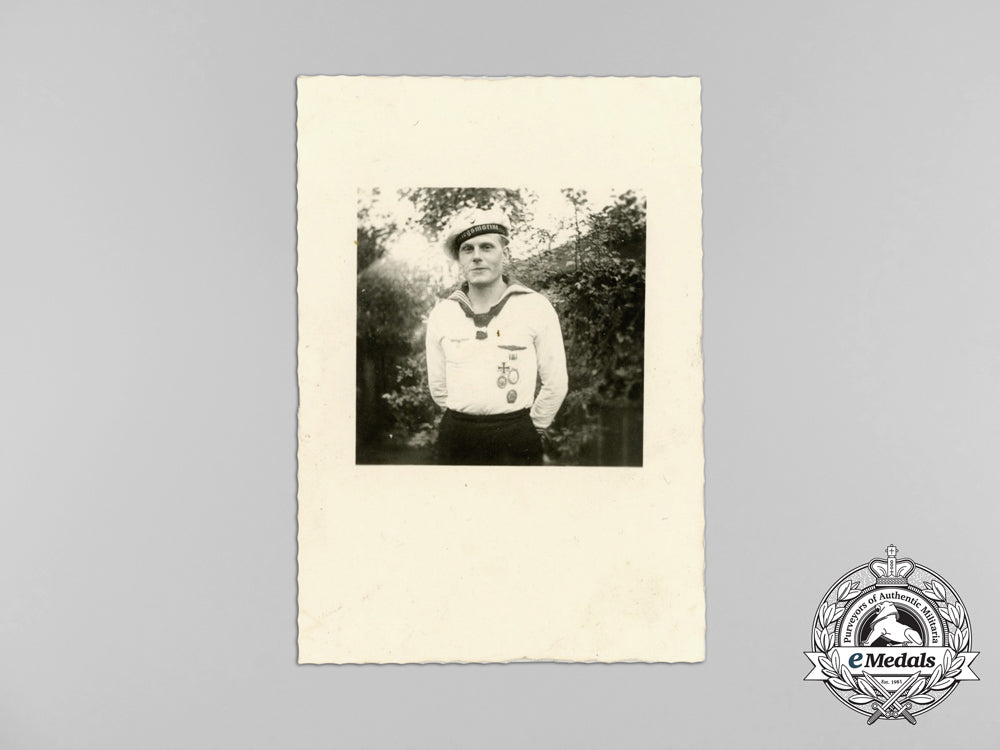 the_marine_front_clasp,_with_recipients_photo_d_6649