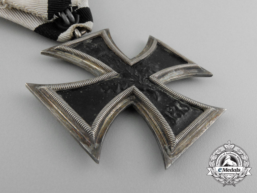 a_rare_austrian_non-_combatant_iron_cross_second_class1914_d_7050_1