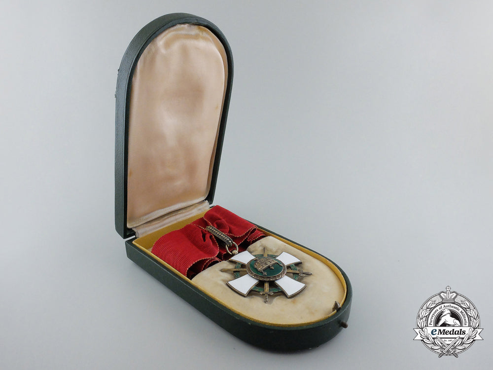 an_order_of_the_holy_crown_of_hungary;_commander_cross_with_swords_and_war_decoration_d_711
