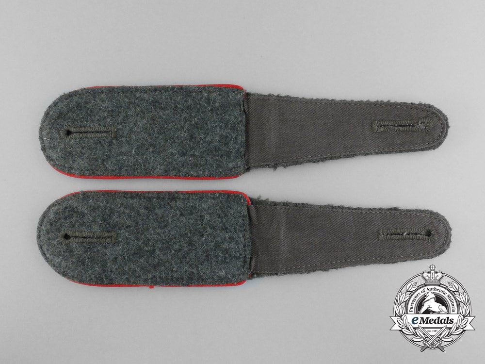 a_pair_of_großdeutschland_division_artillery_em_shoulder_straps_d_7191