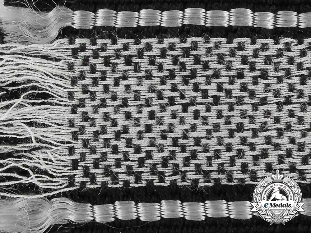 a_rare_and_desirable5_th_waffen-_ss_panzer_division“_wiking”_cuff_em/_nco_title;_tunic_removed_d_7552_1