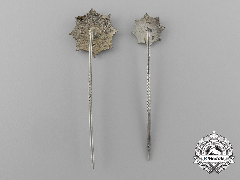 a_grouping_of_two2_nd_type_rlb_membership_badges_d_8192_1
