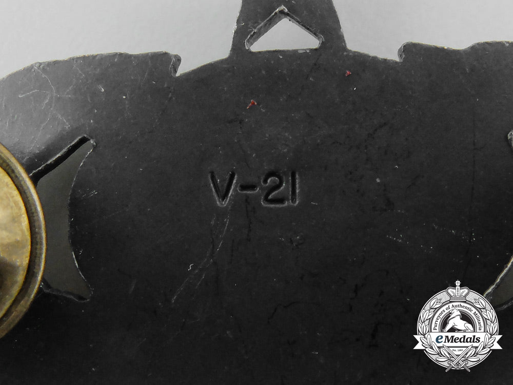 three_american_air_force_support_career_group_administration_badges_d_9445