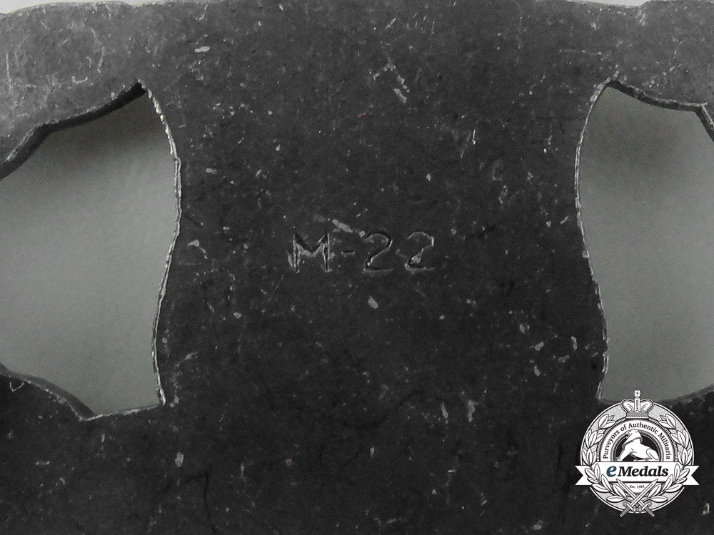 three_american_air_force_career_group_badges_d_9455