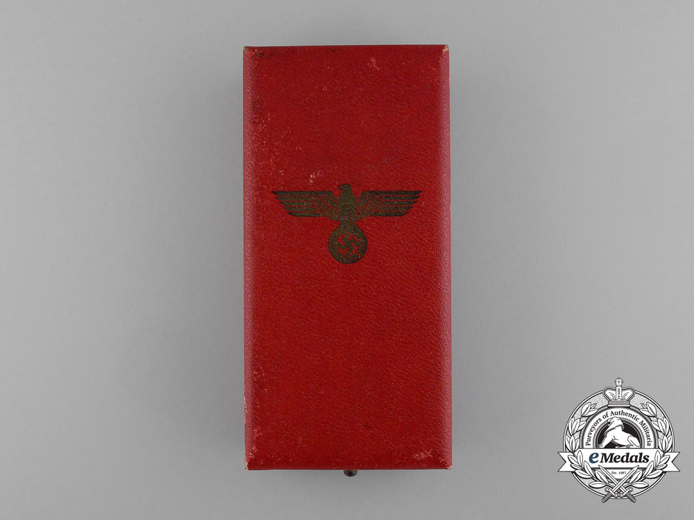 a_commemorative_return_of_memel_medal_in_its_original_case_of_issue_d_9509_1