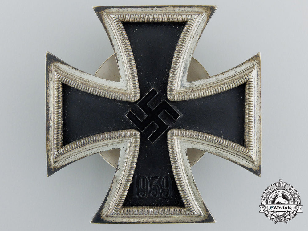 an_iron_cross_first_class1939_by_wilhelm_deumer;_screw_back_version_d_952