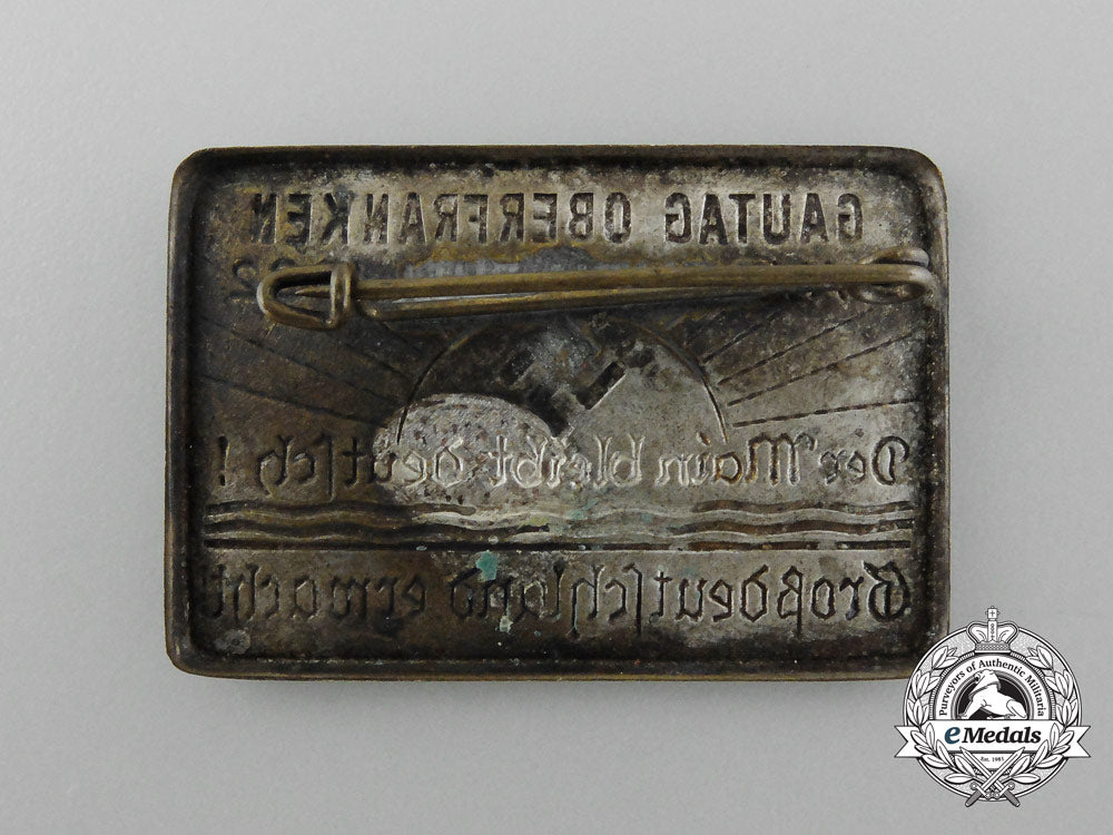 a1932_oberfranken_district_council_day“_the_main_stays_german!_greater_germany_awakes!”_badge_d_9859