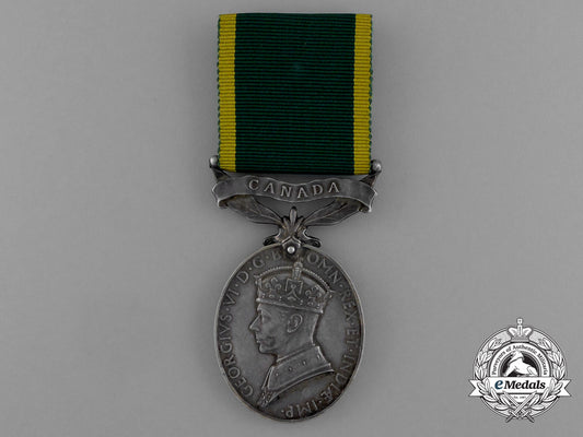 an_efficiency_medal_with_canada_scroll_to_the3_rd_canadian_armoured_reconnaissance_regiment_d_9927_1