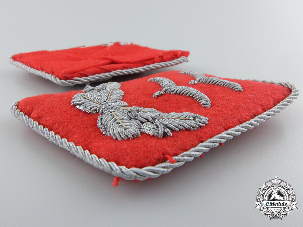 a_set_of_luftwaffe_flak/_anti-_aircraft_artillery_unit_oberleutnant’s_collar_tabs_d_997