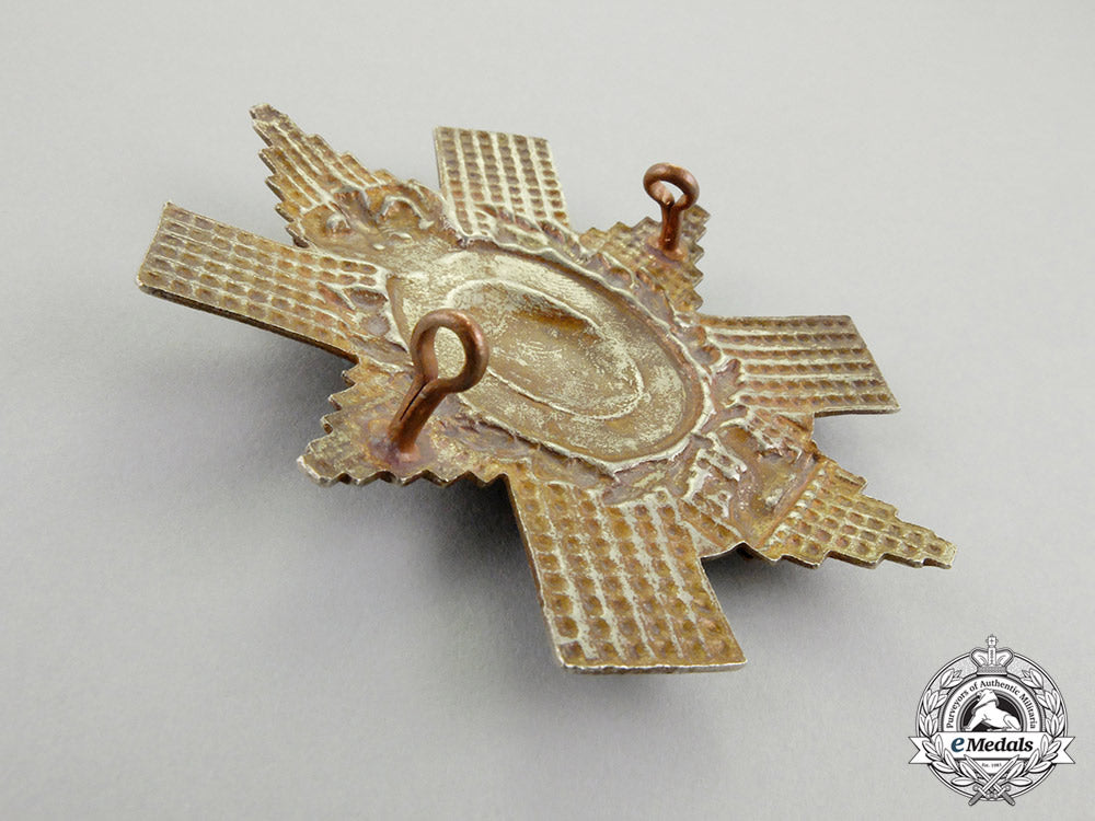 a_victorian42_nd(_the_royal_highland)_regiment_of_foot_sergeant's_glengarry_badge1868-1901_dd_1234