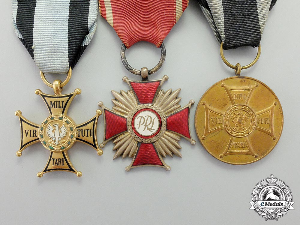 poland,_republic._a_second_war_group_of_three_dd_1453