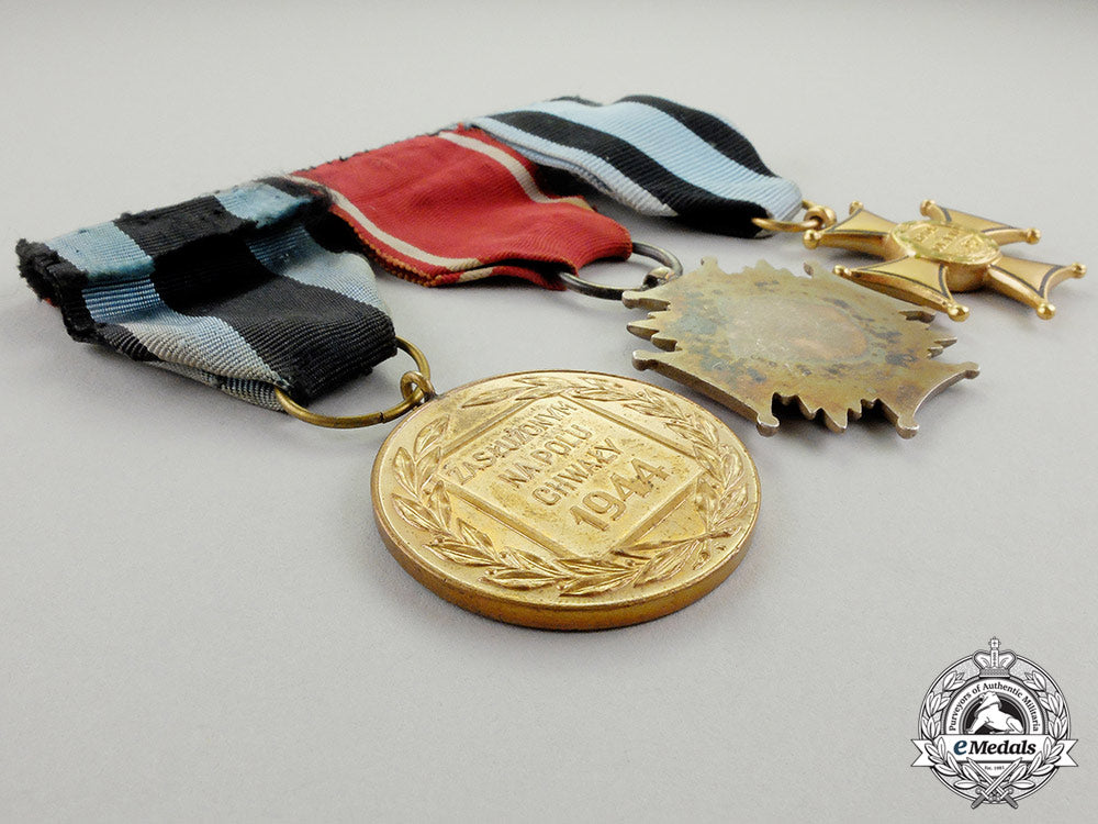 poland,_republic._a_second_war_group_of_three_dd_1457