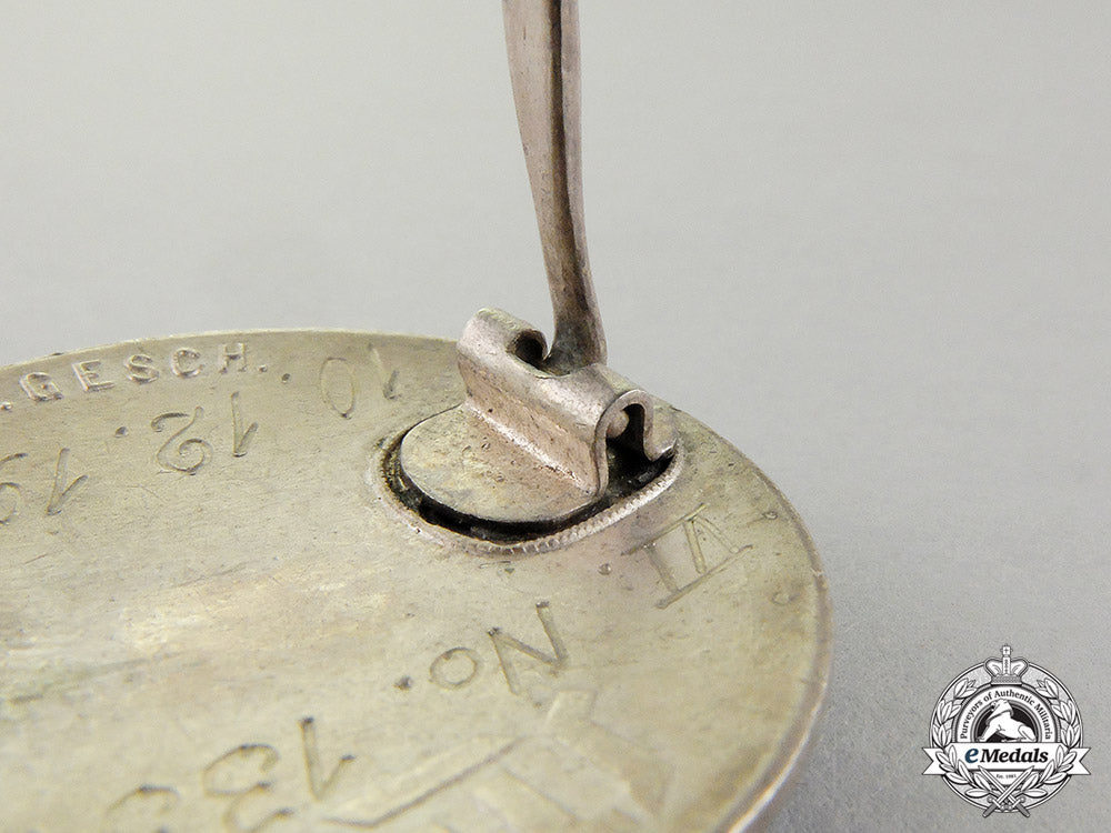 germany,_weimar_republic._a1920_stahlhelm_membership_badge_dd_5427