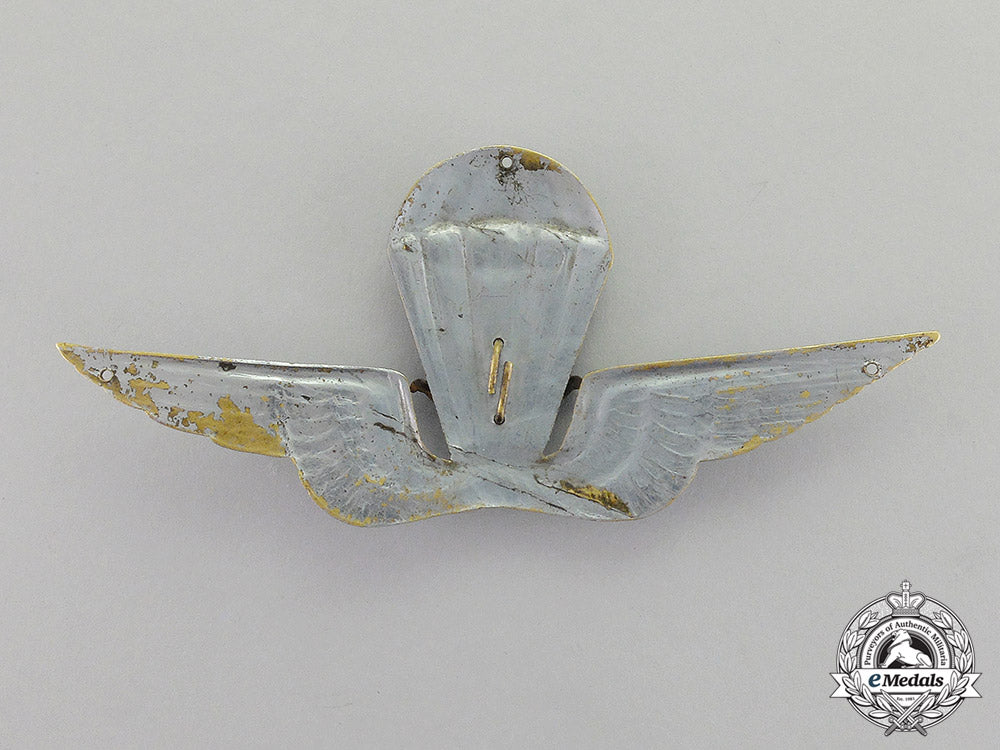 a_very_rare_second_war1_st_hungarian_parachute_badge_dd_5659