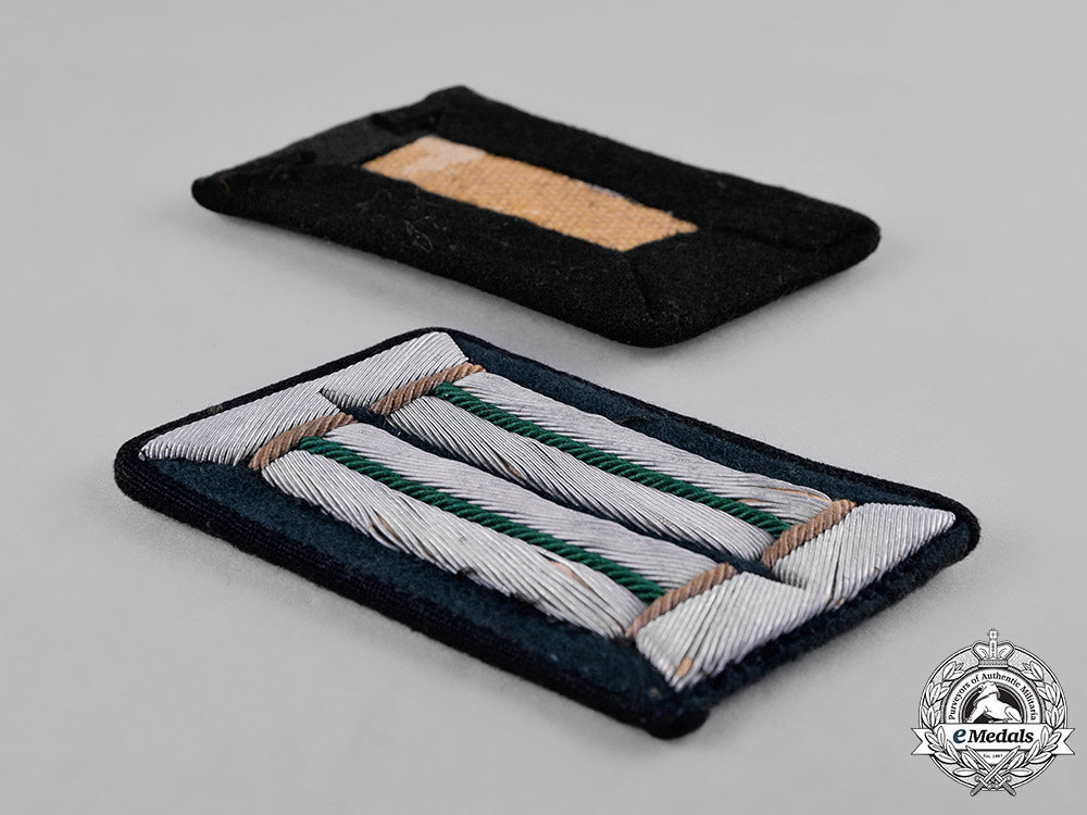 germany,_heer._a_set_of_heeresverwaltung_officer’s_uniform_rank_insignia_dsc_0828_1_1