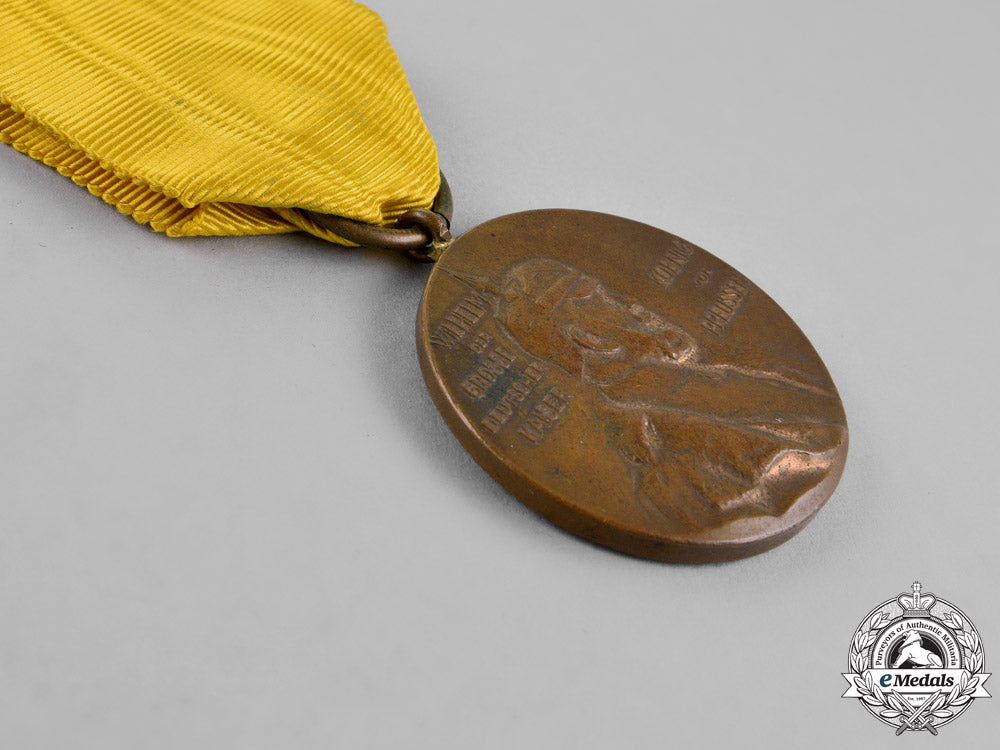 prussia,_state._a_grouping_of_a_widow’s_hindenburg_cross_and_a_centennial_medal_dsc_1037